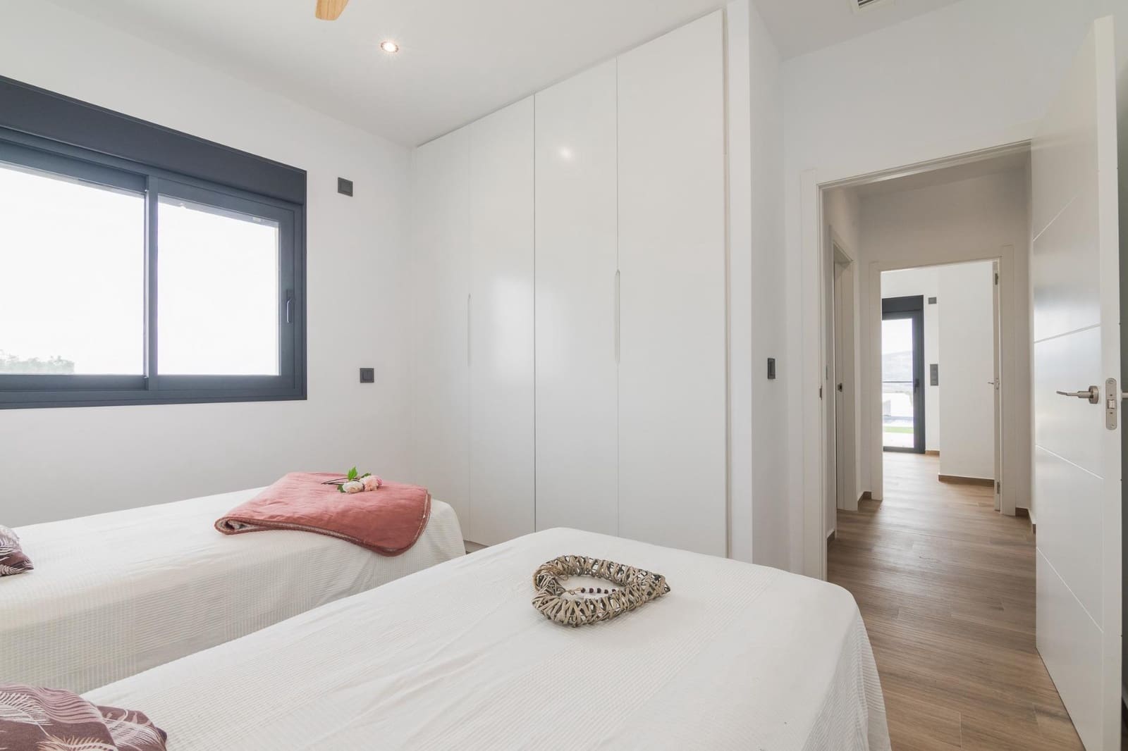 3 soveværelse Villa til salg i Lel med swimmingpool - € 327.000 (Ref: 9052453)