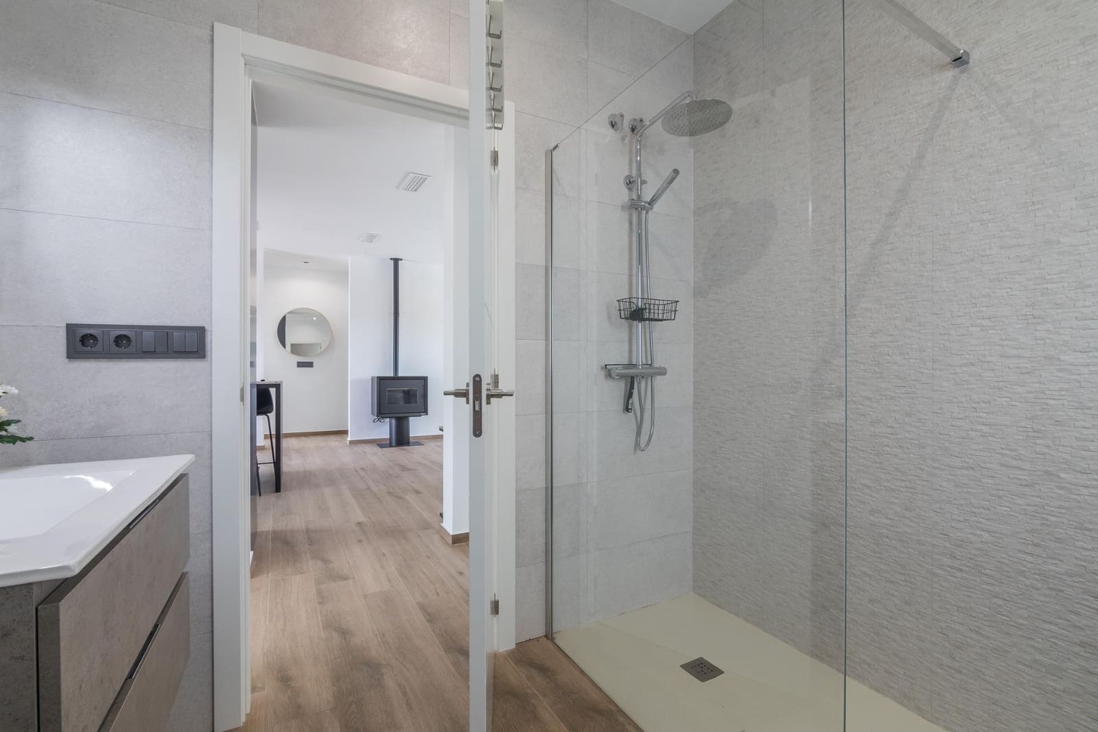 3 soveværelse Villa til salg i Lel med swimmingpool - € 327.000 (Ref: 9052453)