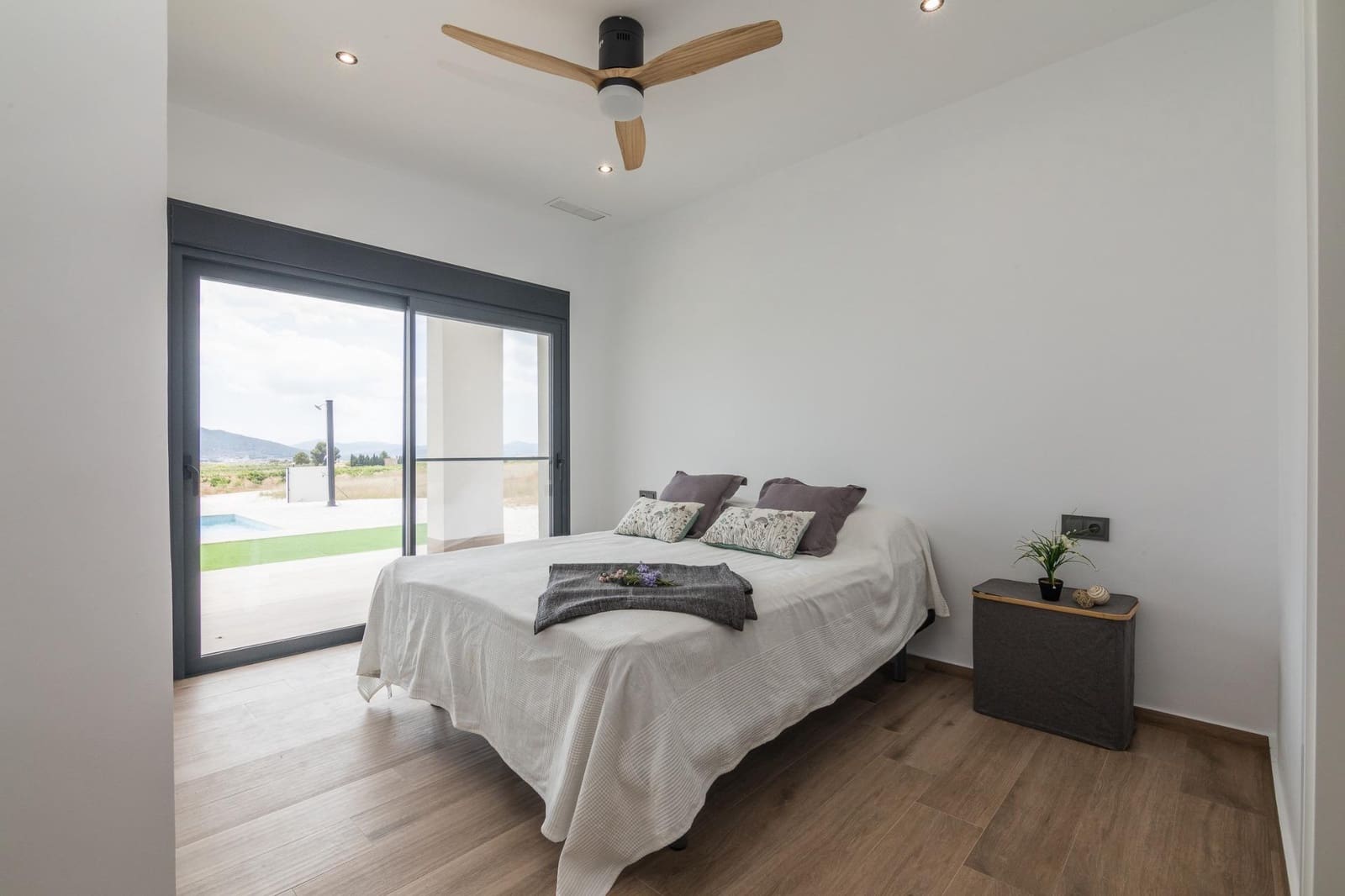 3 soveværelse Villa til salg i Lel med swimmingpool - € 327.000 (Ref: 9052453)