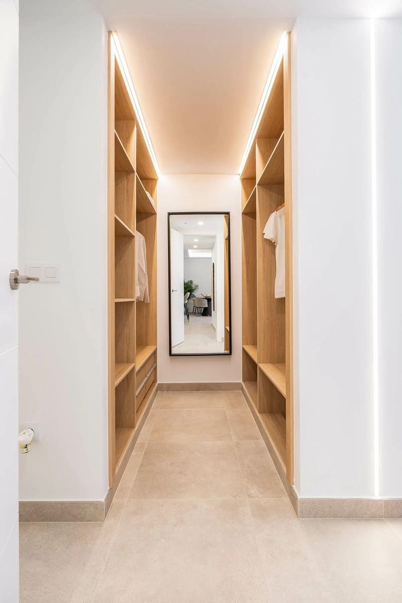 2 soverom Leilighet til salgs i Fuengirola med svømmebasseng garasje - € 659 500 (Ref: 9052809)