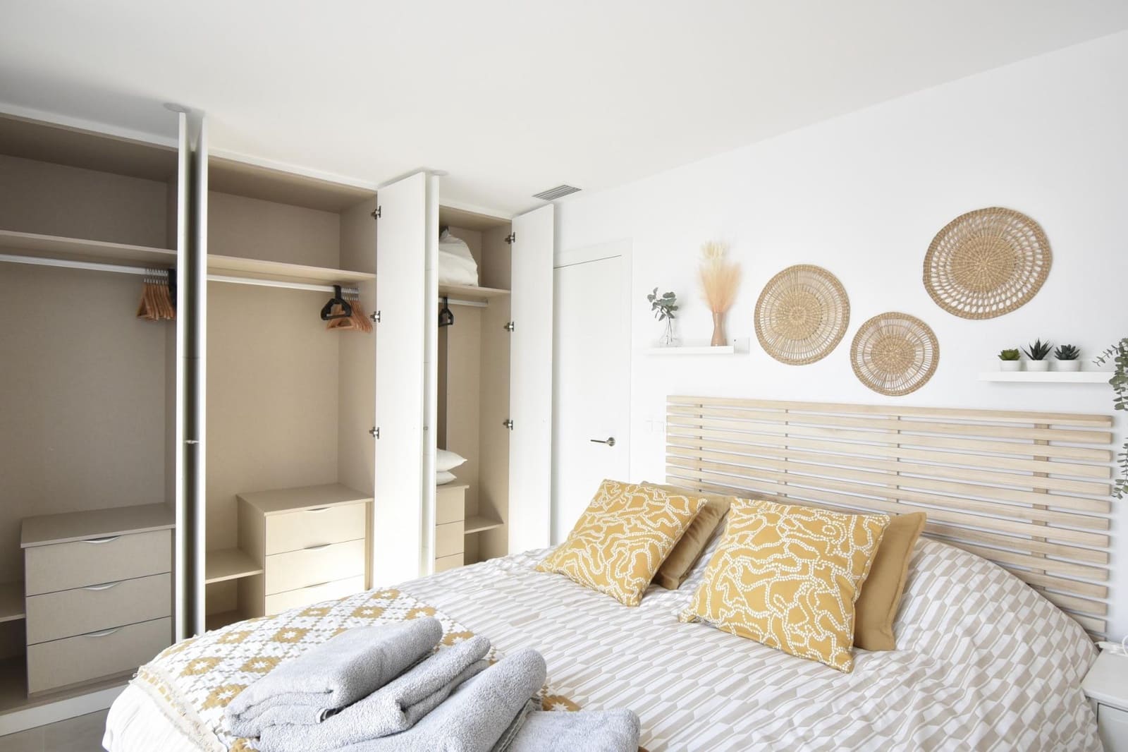 3 slaapkamer Villa te koop in San Pedro del Pinatar met zwembad garage - € 439.000 (Ref: 9053361)