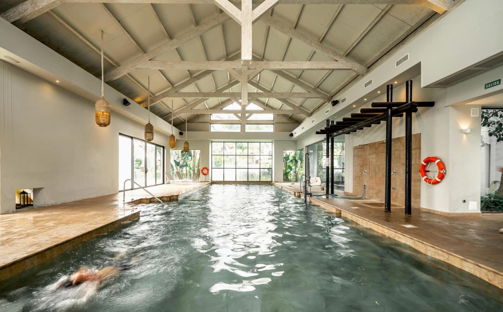 5 soveværelse Villa til salg i El Paraiso med swimmingpool - € 1.950.000 (Ref: 9098913)