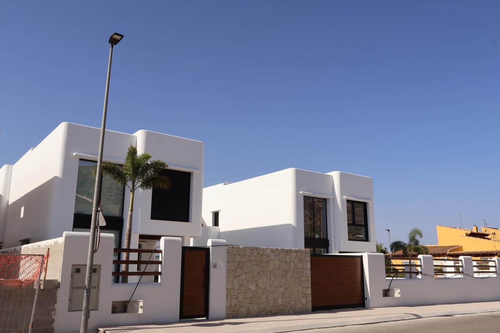 4 soveværelse Villa til salg i Albir med swimmingpool garage - € 875.000 (Ref: 9130678)