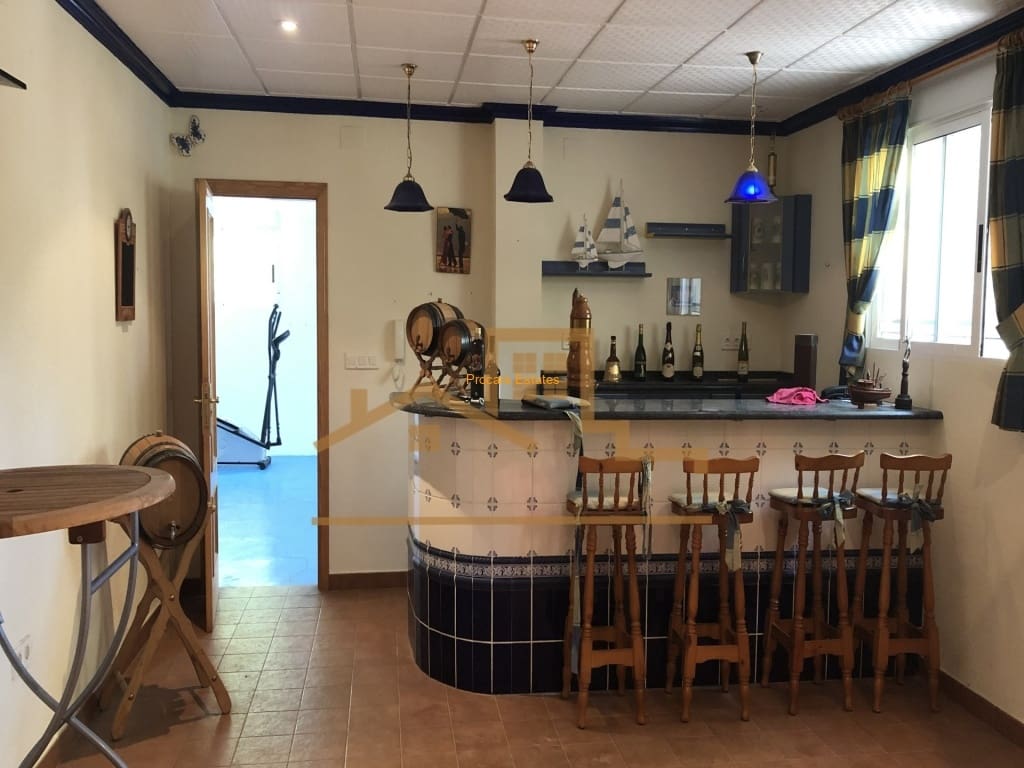 7 quarto Moradia para venda em La Marquesa com piscina garagem - 1 250 000 € (Ref: 9198806)