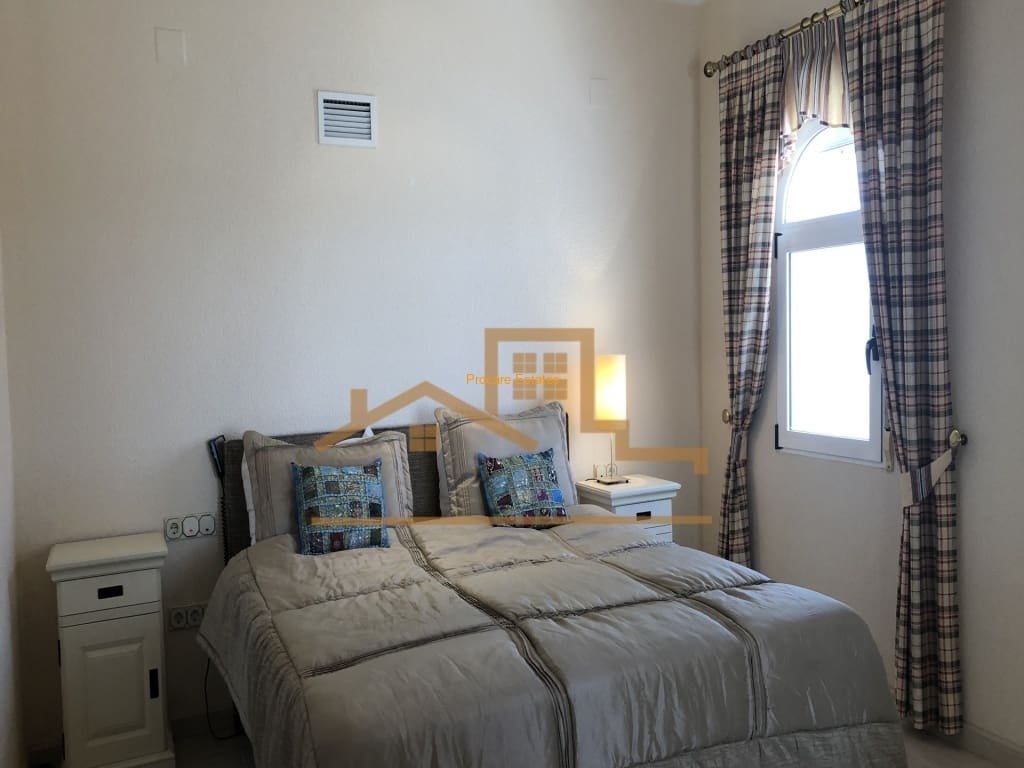 7 quarto Moradia para venda em La Marquesa com piscina garagem - 1 250 000 € (Ref: 9198806)