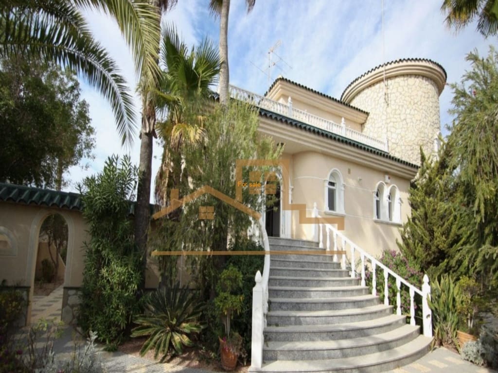 7 quarto Moradia para venda em La Marquesa com piscina garagem - 1 250 000 € (Ref: 9198806)