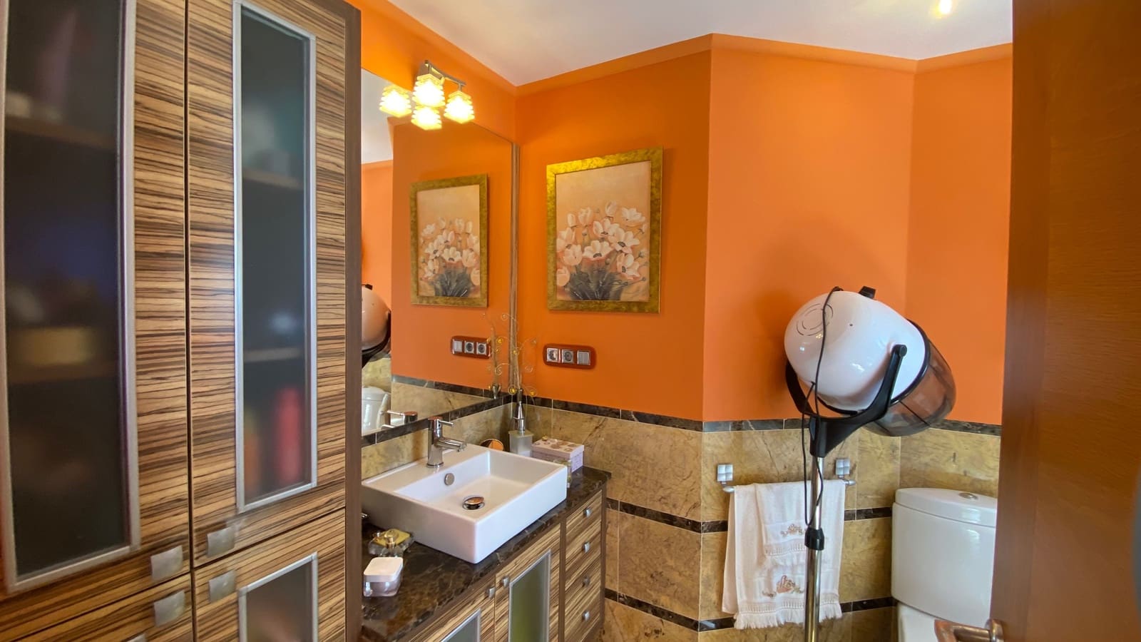 4 sypialnia Apartament na sprzedaż w Guardamar del Segura z basenem garażem - 239 000 € (Ref: 9198808)