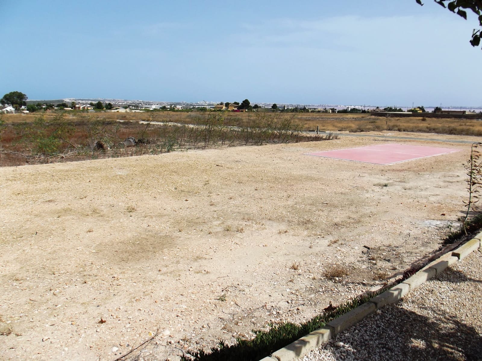 3 sypialnia Willa na sprzedaż w Los Montesinos z basenem garażem - 3 000 000 € (Ref: 9198811)