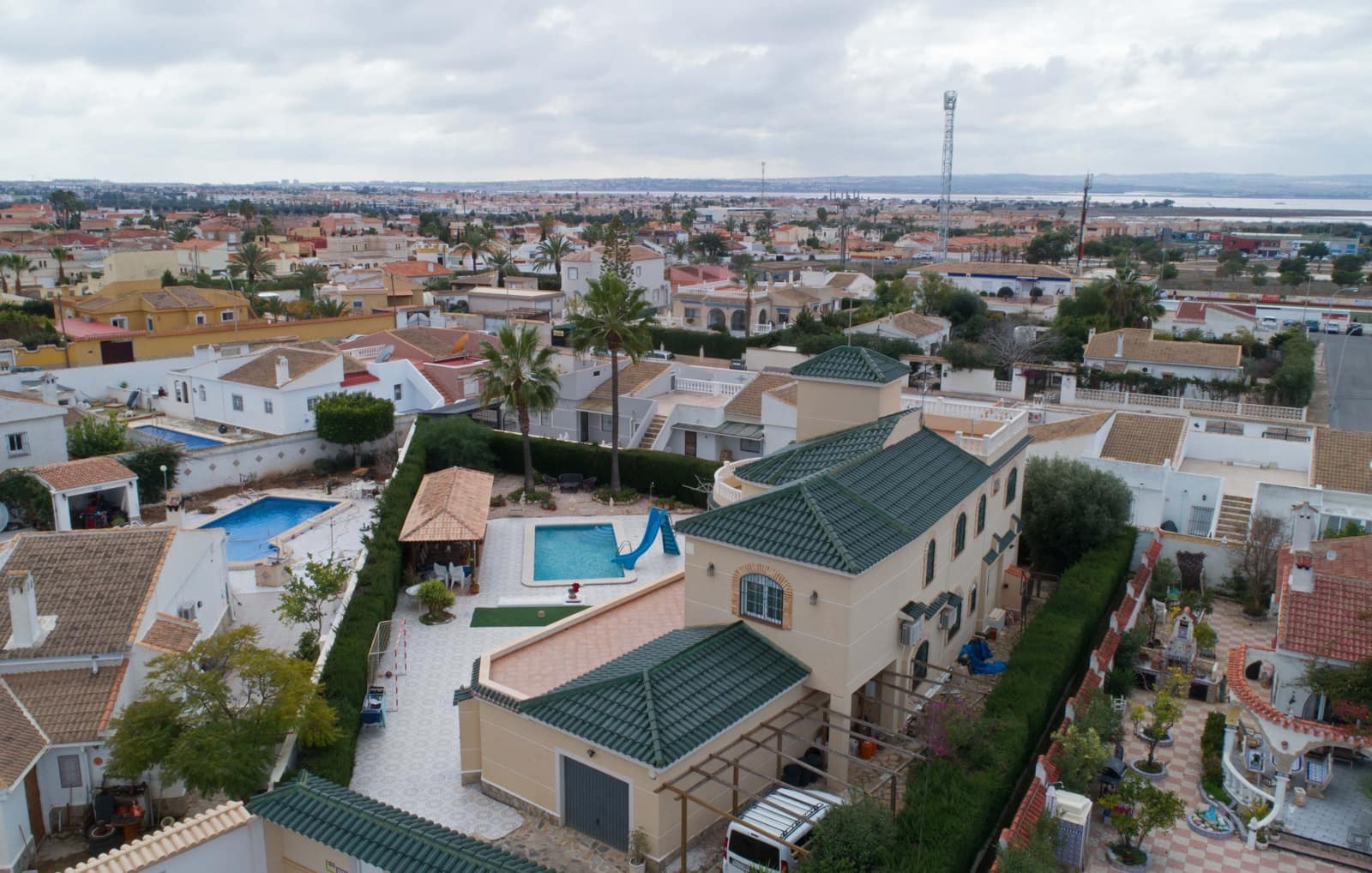 6 soveværelse Villa til salg i El Chaparral med swimmingpool garage - € 750.000 (Ref: 9198812)