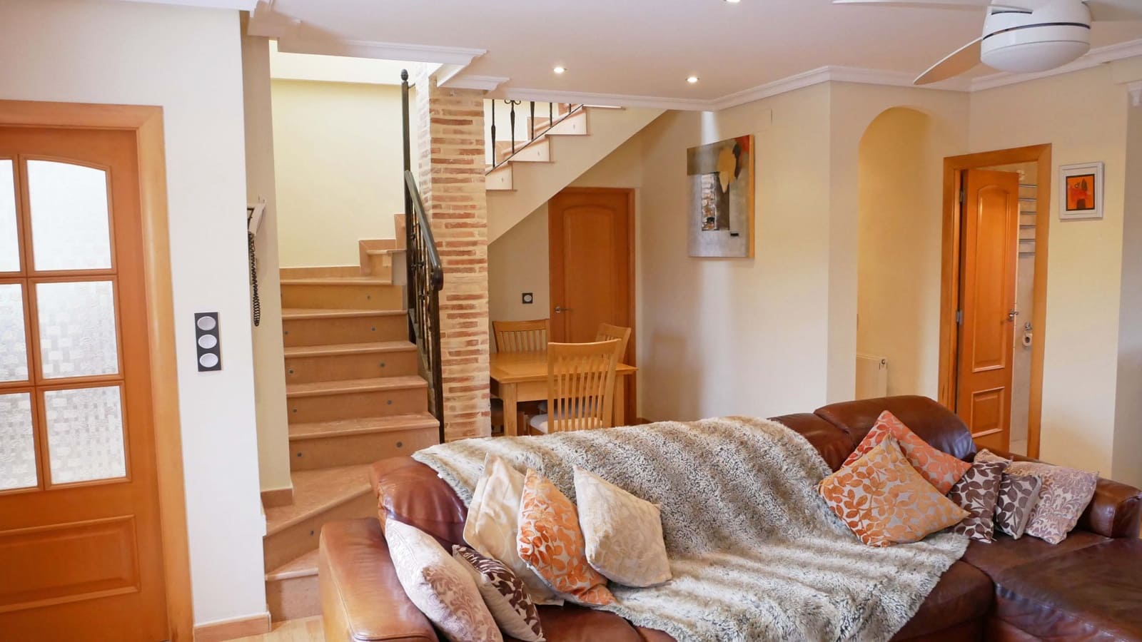 6 soveværelse Villa til salg i El Chaparral med swimmingpool garage - € 750.000 (Ref: 9198812)