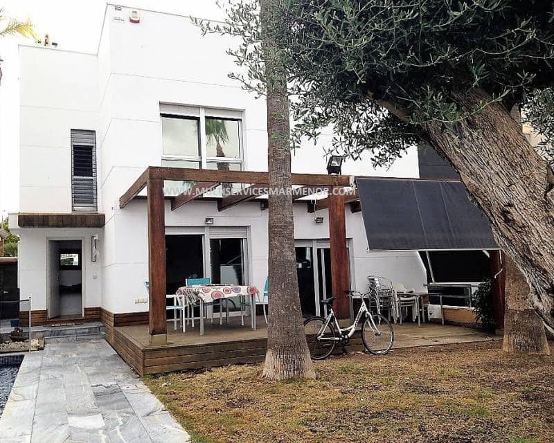 4 Zimmer Villa zu verkaufen in Santiago de la Ribera mit Pool - 379.000 € (Ref: 9198813)