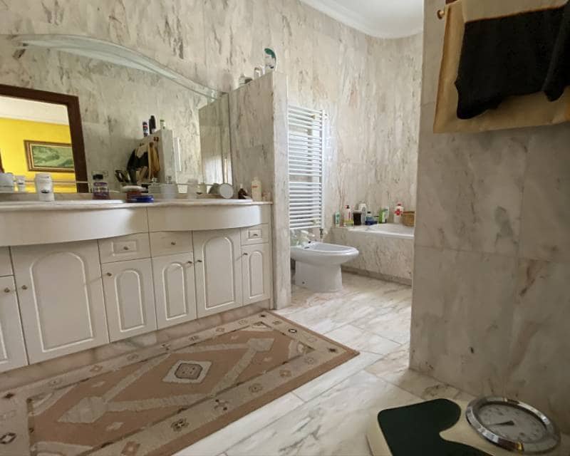 3 soveværelse Villa til salg i Torrevieja med swimmingpool - € 399.000 (Ref: 9198815)