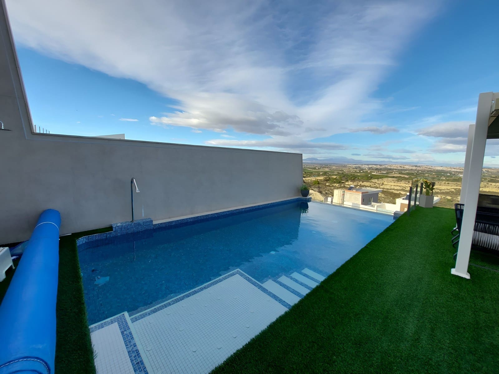 6 bedroom Villa for sale in Ciudad Quesada with pool garage - € 1,399,000 (Ref: 9198817)