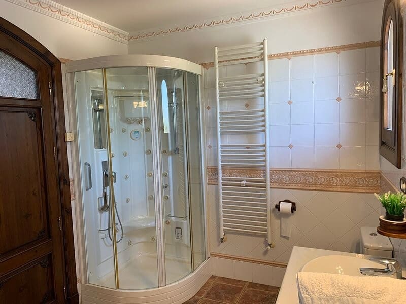 6 bedroom Villa for sale in Ciudad Quesada - € 1,000,000 (Ref: 9198818)