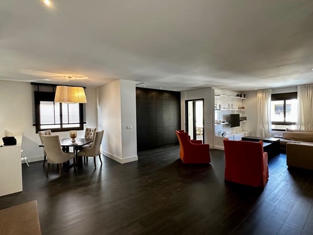 Apartamento de 2 habitaciones en Zona Pueblo, Guardamar del Segura en venta con piscina garaje - 429.000 € (Ref: 9198819)