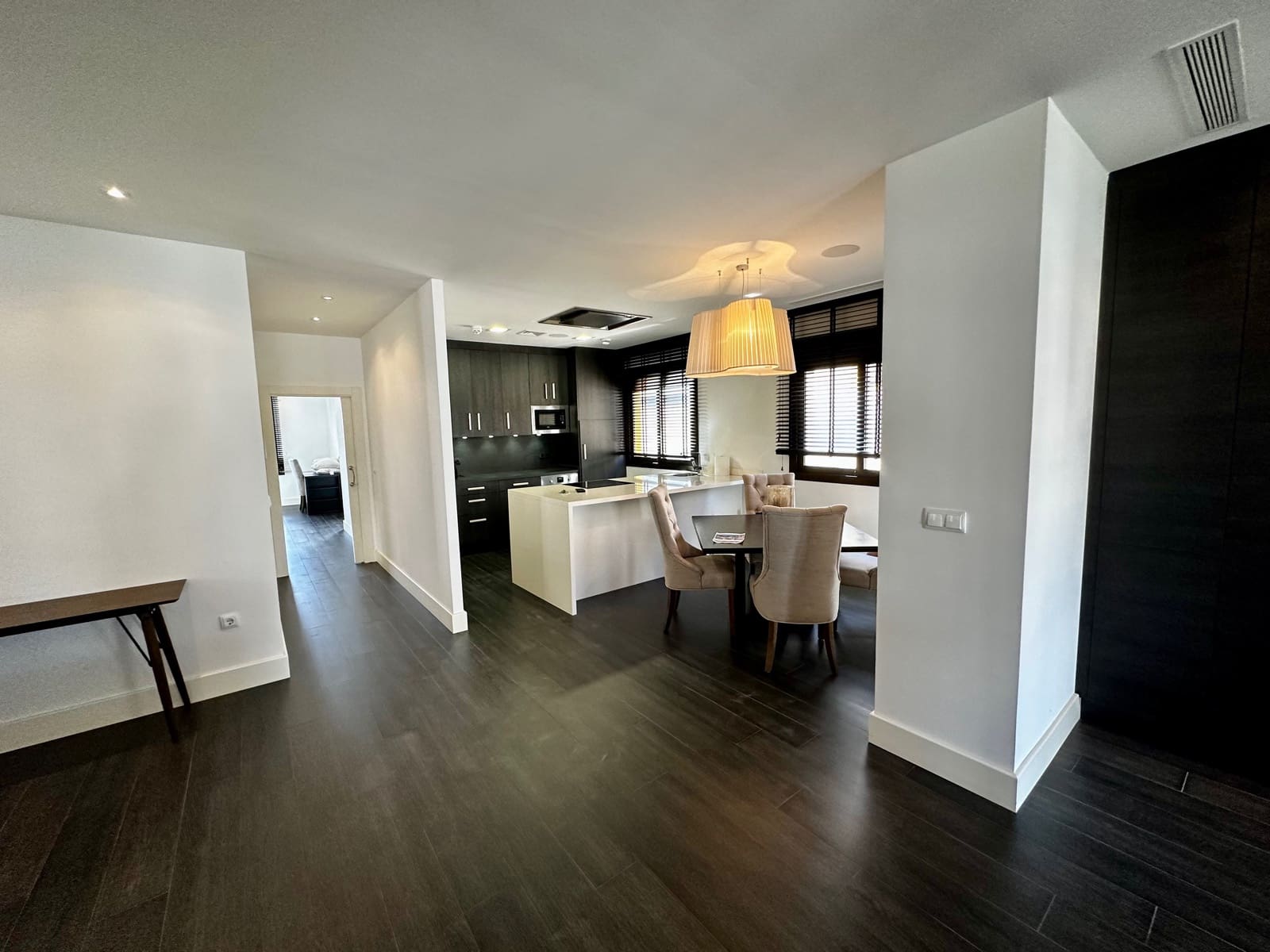 Apartamento de 2 habitaciones en Guardamar del Segura en venta con piscina garaje - 429.000 € (Ref: 9198819)