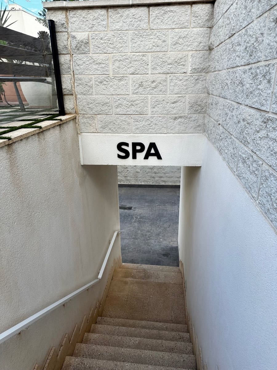 Apartamento de 2 habitaciones en Guardamar del Segura en venta con piscina garaje - 429.000 € (Ref: 9198819)