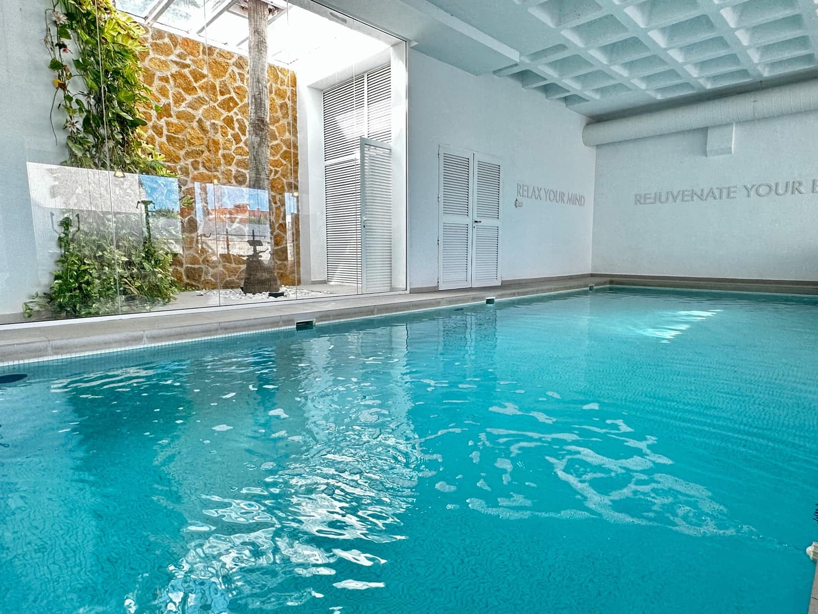 Apartamento de 2 habitaciones en Guardamar del Segura en venta con piscina garaje - 429.000 € (Ref: 9198819)