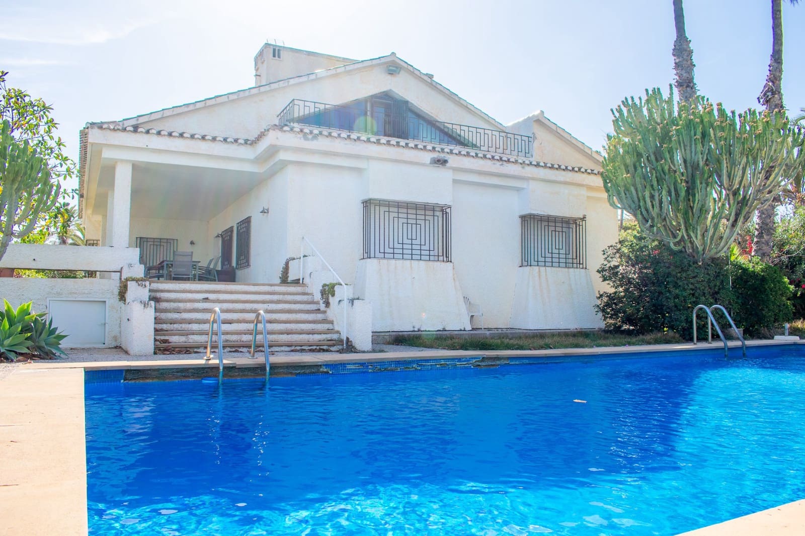 5 bedroom Villa for sale in Cabo Roig with pool - € 1,600,000 (Ref: 9198839)