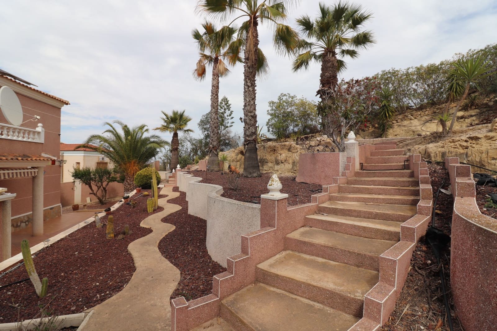 4 slaapkamer Villa te koop in Algorfa met zwembad garage - € 474.950 (Ref: 9198840)