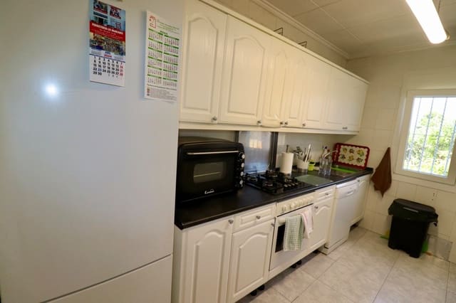 Chalet de 4 habitaciones en Heredades, Almoradí en venta con piscina - 299.950 € (Ref: 9198842)