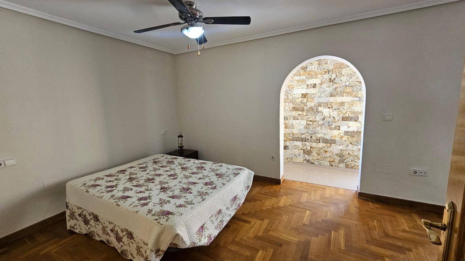 6 sypialnia Willa na sprzedaż w Los Narejos z basenem garażem - 599 000 € (Ref: 9198843)