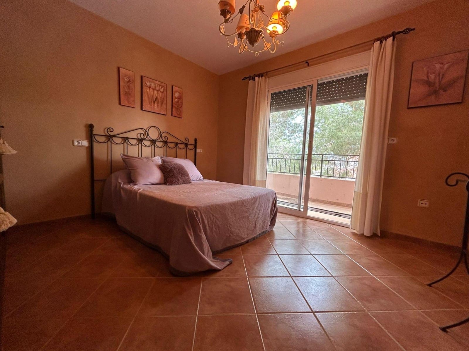 5 bedroom Villa for sale in San Miguel de Salinas with pool garage - € 435,000 (Ref: 9198849)