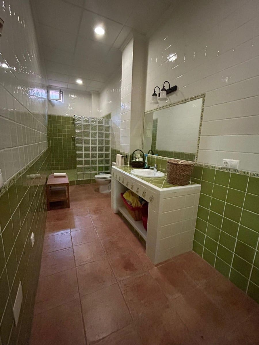 5 bedroom Villa for sale in San Miguel de Salinas with pool garage - € 435,000 (Ref: 9198849)