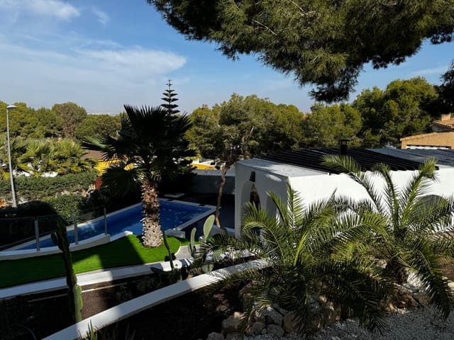 Chalet de 5 habitaciones en Los Balcones en venta con piscina garaje - 1.100.000 € (Ref: 9198851)