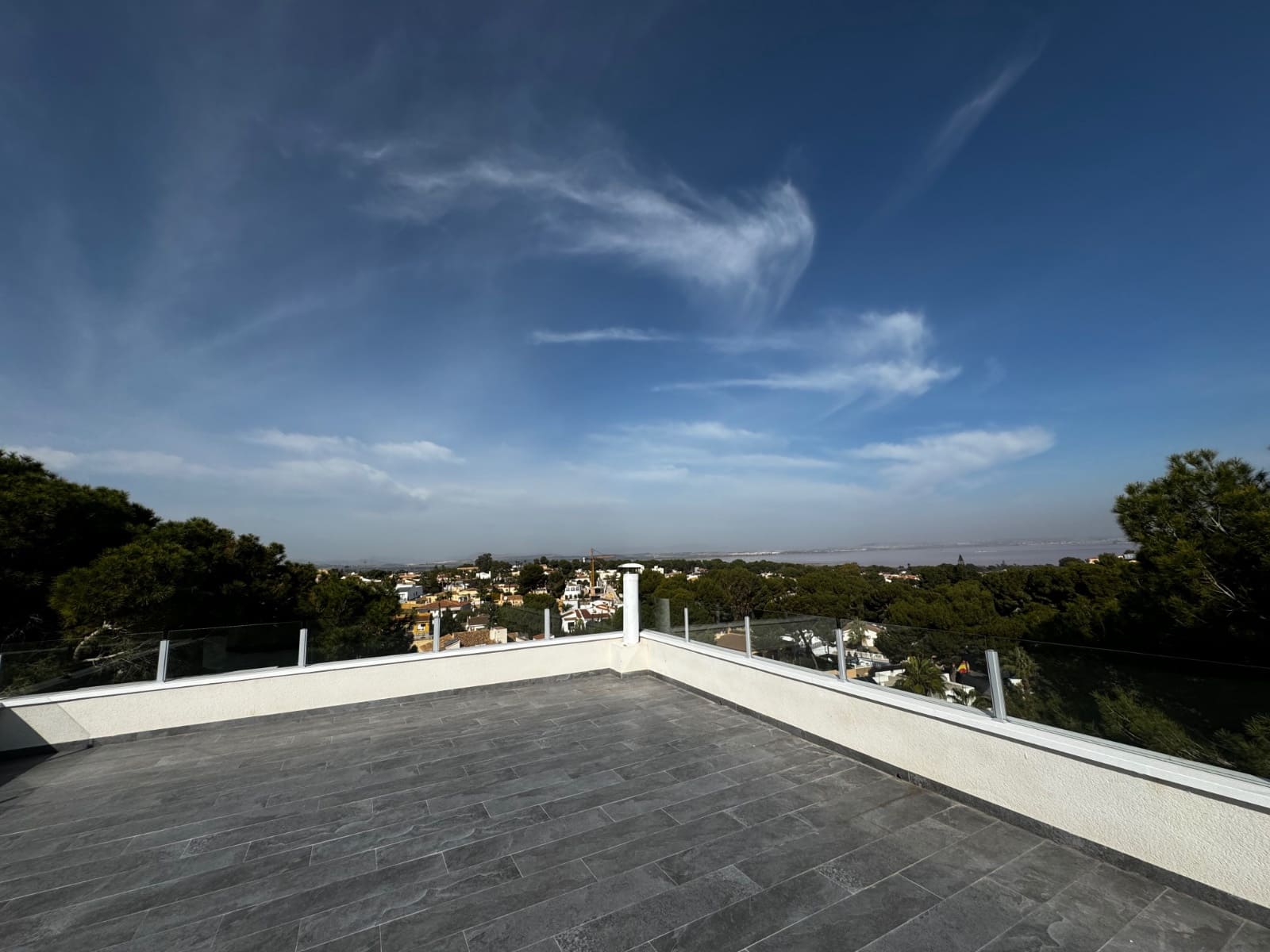 5 bedroom Villa for sale in Los Balcones with pool garage - € 1,100,000 (Ref: 9198851)