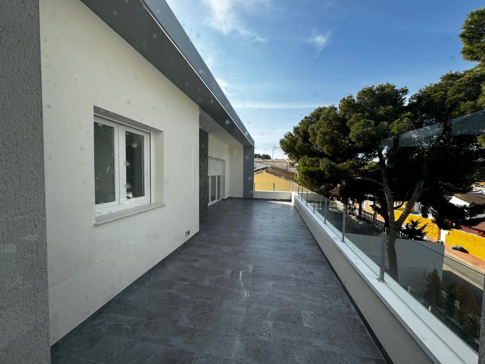 5 bedroom Villa for sale in Los Balcones with pool garage - € 1,100,000 (Ref: 9198851)