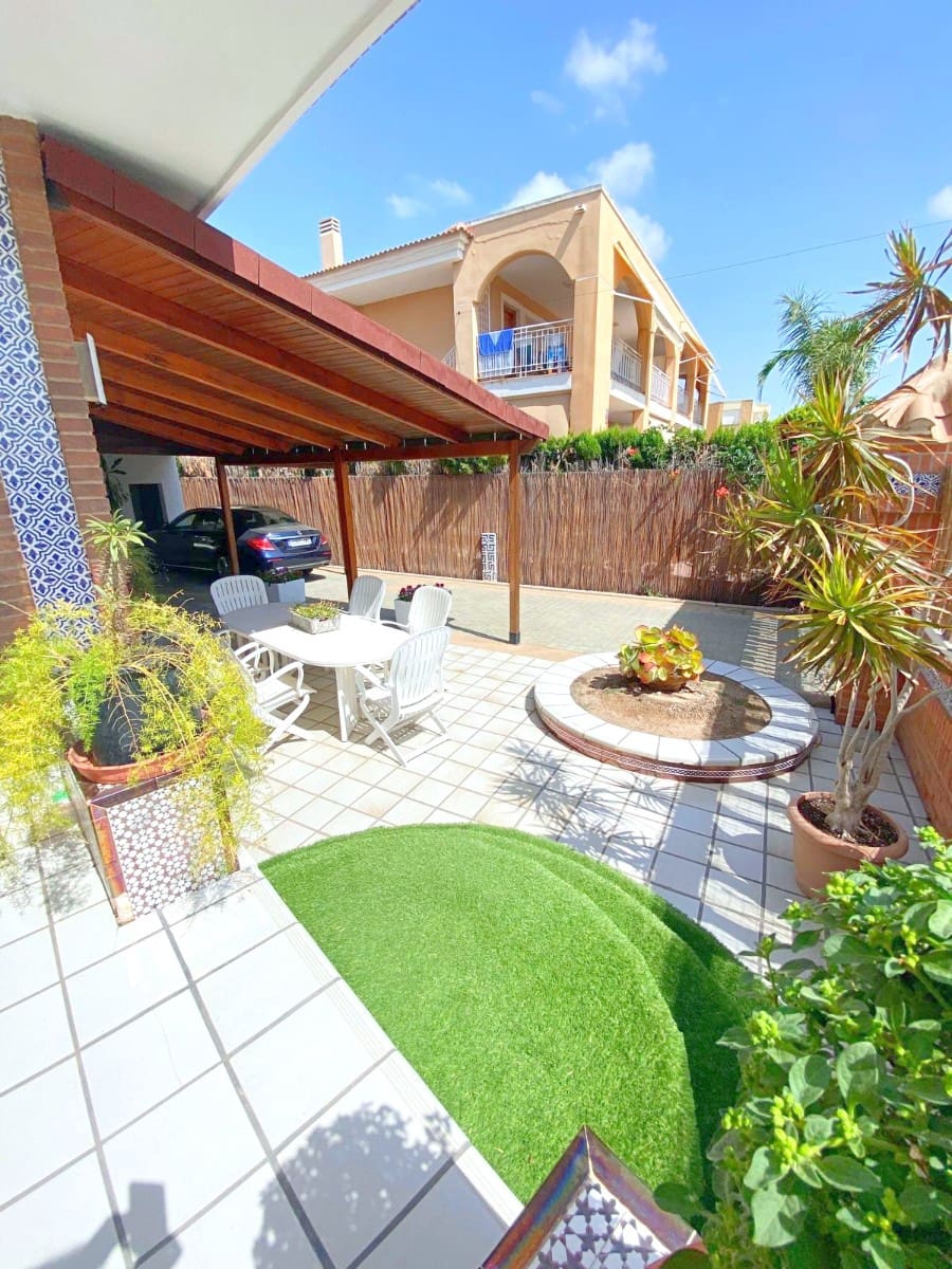 4 sovrum Villa till salu i Los Narejos med garage - 525 000 € (Ref: 9198860)