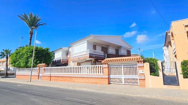 4 soveværelse Villa til salg i Los Narejos, Los Alcázares med garage - € 525.000 (Ref: 9198860)