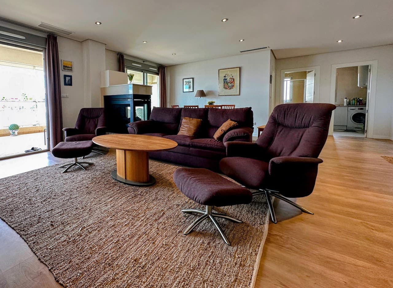 4 slaapkamer Appartement te koop in La Zenia met zwembad - € 420.000 (Ref: 9198861)