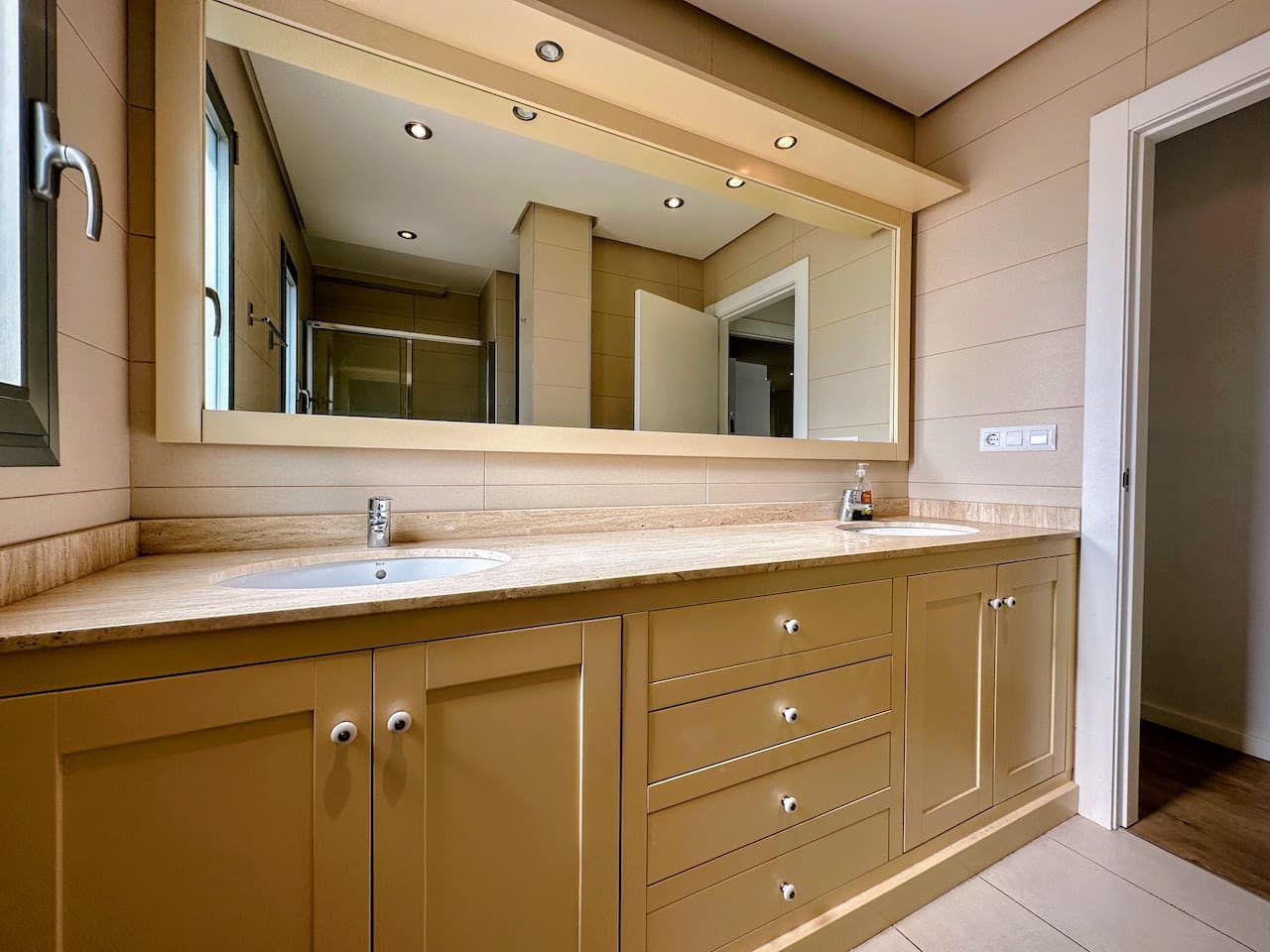 4 slaapkamer Appartement te koop in La Zenia met zwembad - € 420.000 (Ref: 9198861)