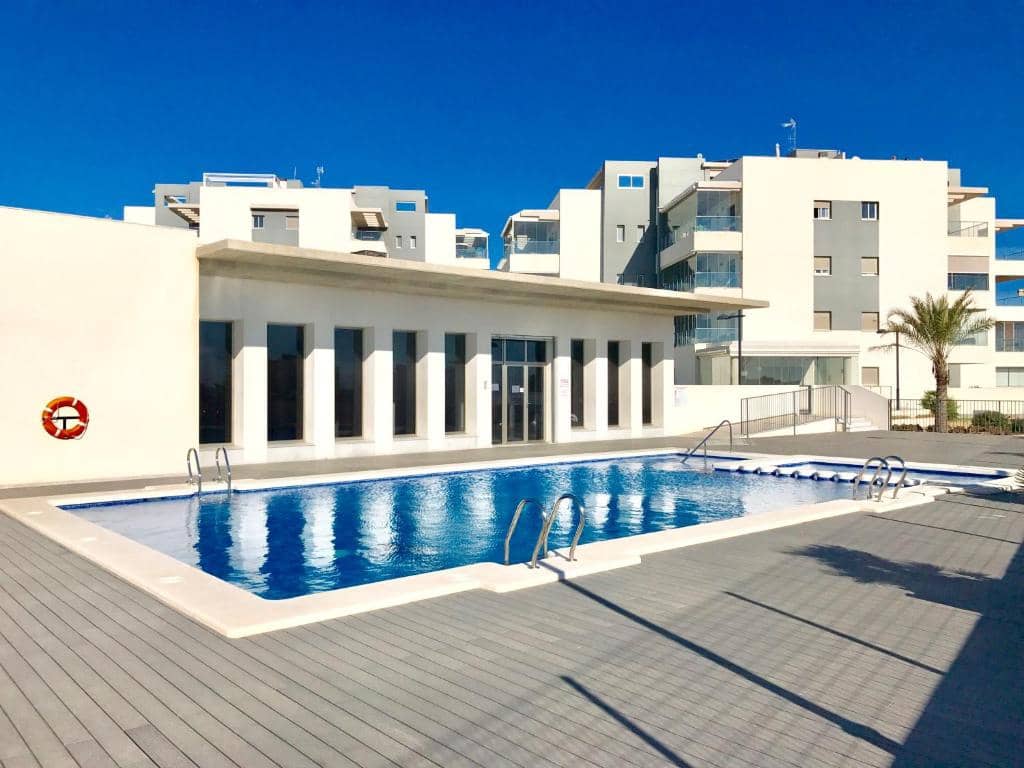 4 slaapkamer Appartement te koop in La Zenia met zwembad - € 420.000 (Ref: 9198861)