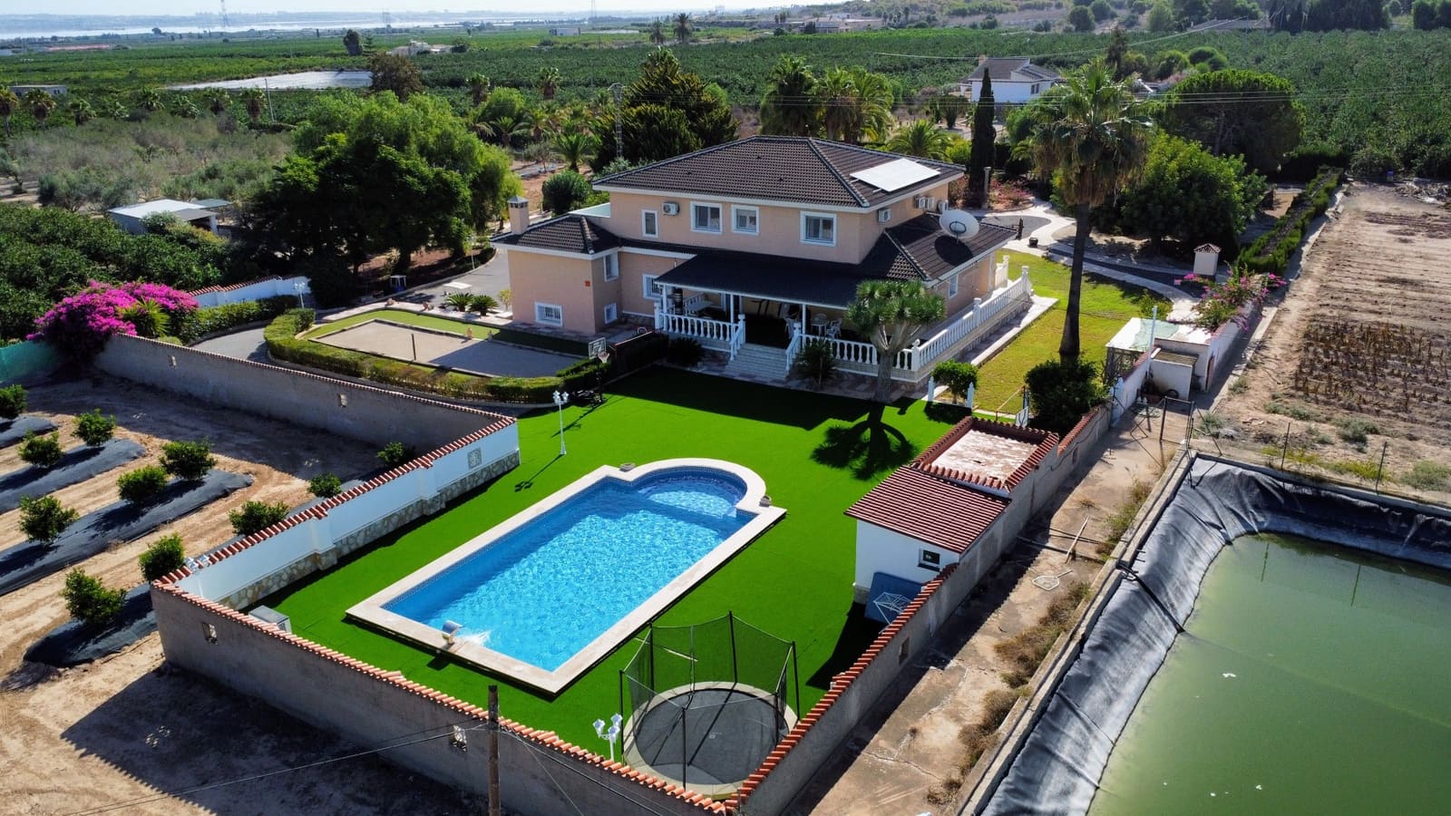 Chalet de 5 habitaciones en San Miguel de Salinas en venta con piscina garaje - 1.499.000 € (Ref: 9198862)