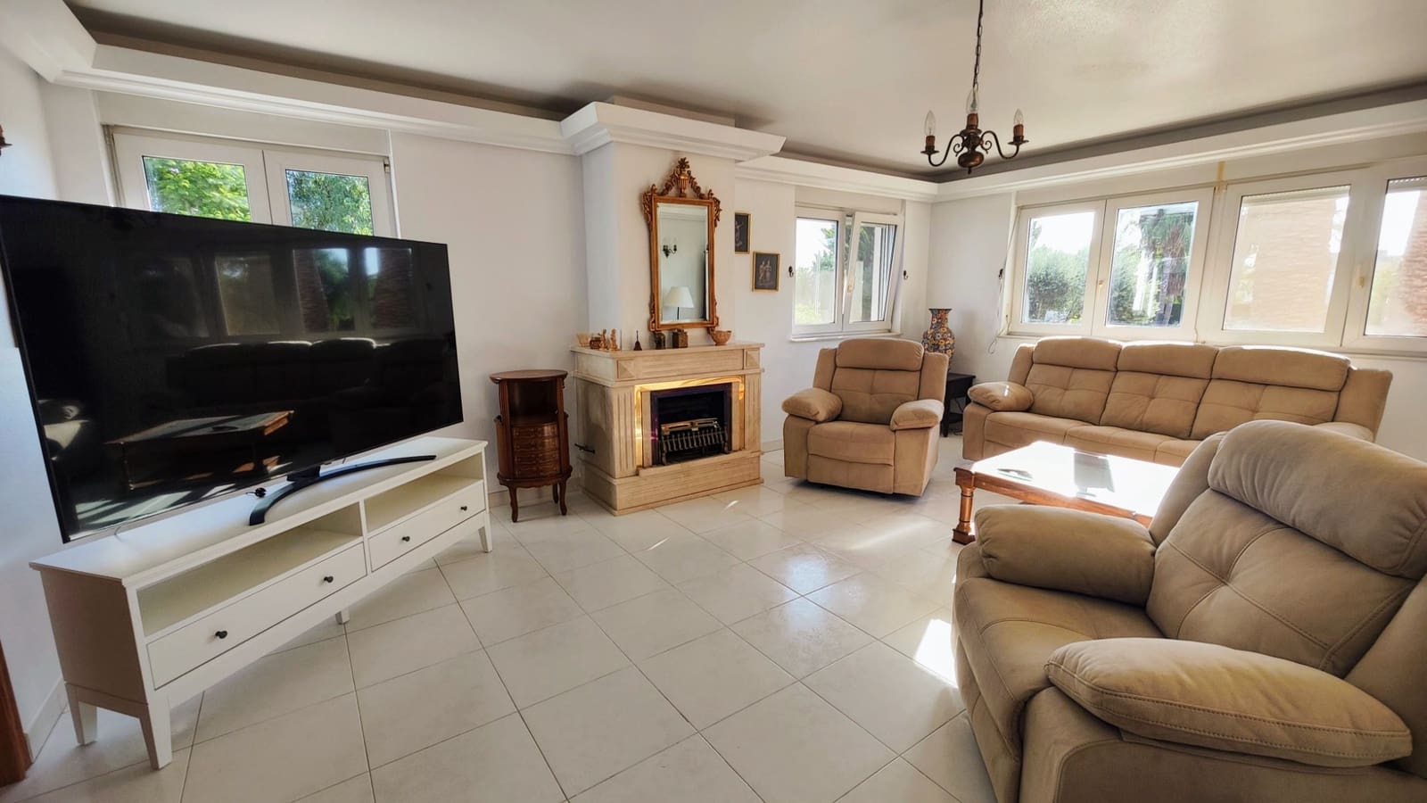 Chalet de 5 habitaciones en San Miguel de Salinas en venta con piscina garaje - 1.499.000 € (Ref: 9198862)