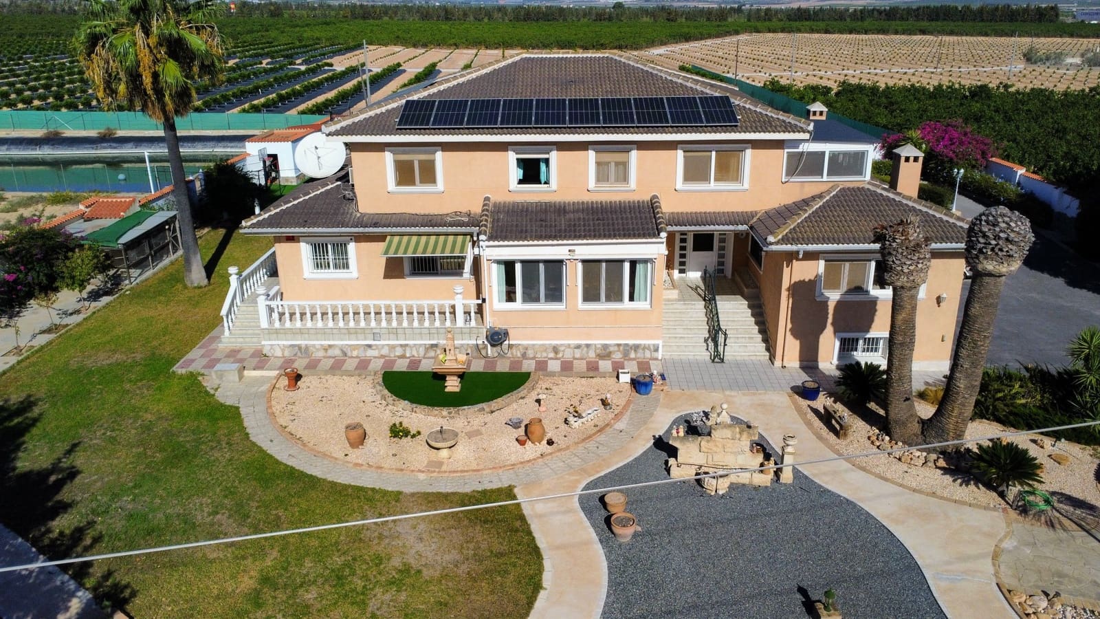 Chalet de 5 habitaciones en San Miguel de Salinas en venta con piscina garaje - 1.499.000 € (Ref: 9198862)