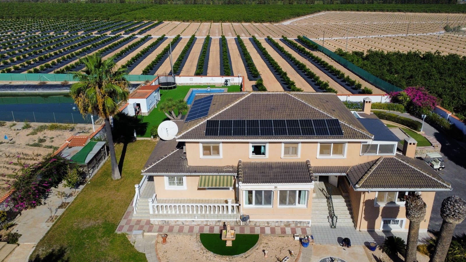 Chalet de 5 habitaciones en San Miguel de Salinas en venta con piscina garaje - 1.499.000 € (Ref: 9198862)