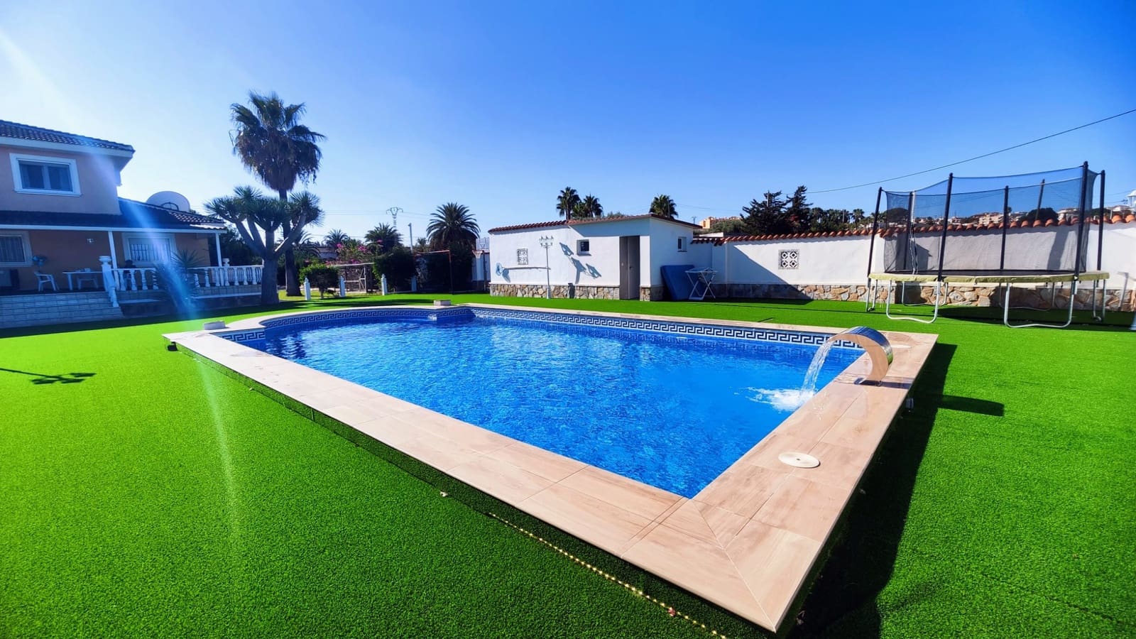 Chalet de 5 habitaciones en San Miguel de Salinas en venta con piscina garaje - 1.499.000 € (Ref: 9198862)