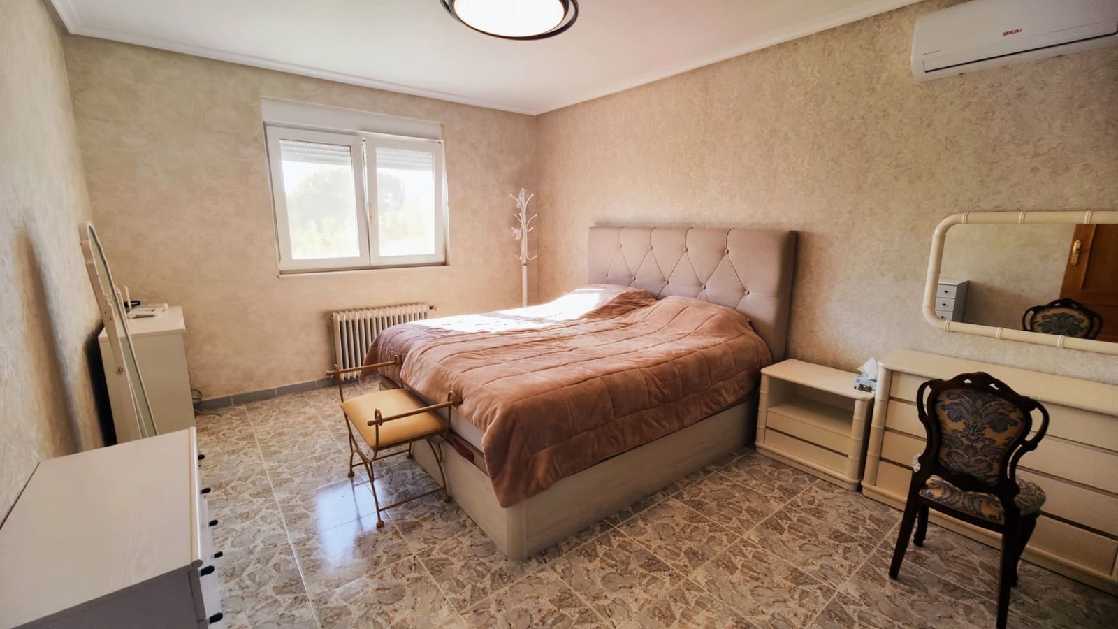 Chalet de 5 habitaciones en San Miguel de Salinas en venta con piscina garaje - 1.499.000 € (Ref: 9198862)