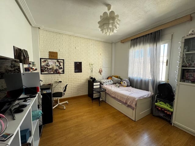 4 makuuhuone Huvila myytävänä paikassa Los Altos mukana uima-altaan - 340 000 € (Ref: 9198863)