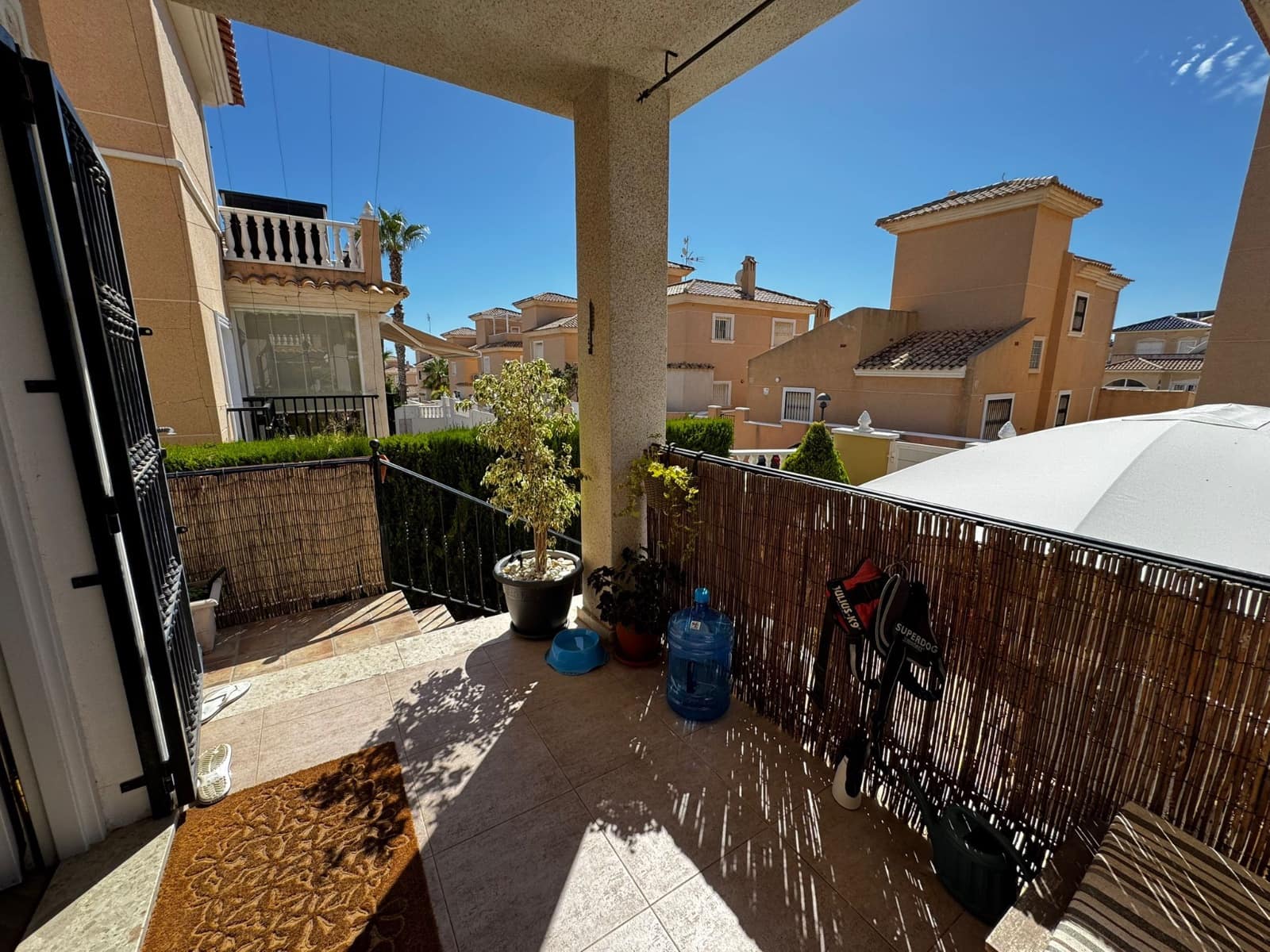 4 soveværelse Villa til salg i Los Altos med swimmingpool - € 340.000 (Ref: 9198863)