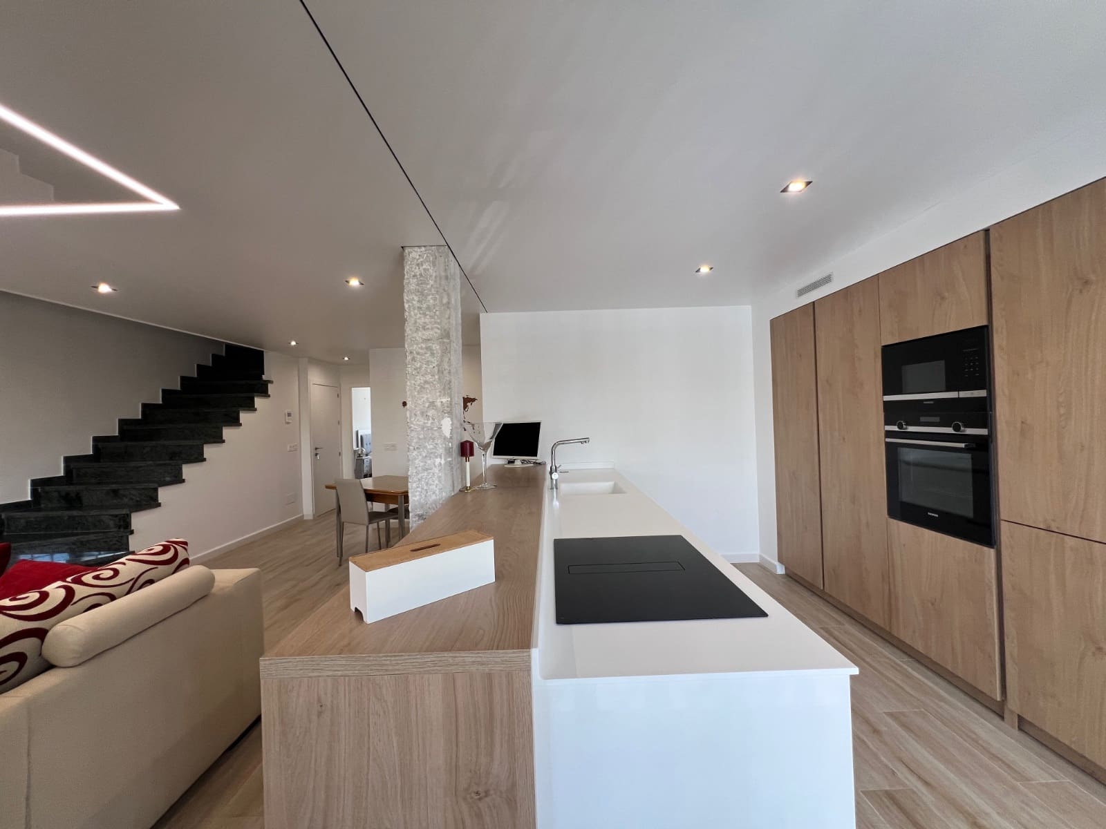 6 bedroom Villa for sale in San Javier with pool garage - € 615,000 (Ref: 9198867)