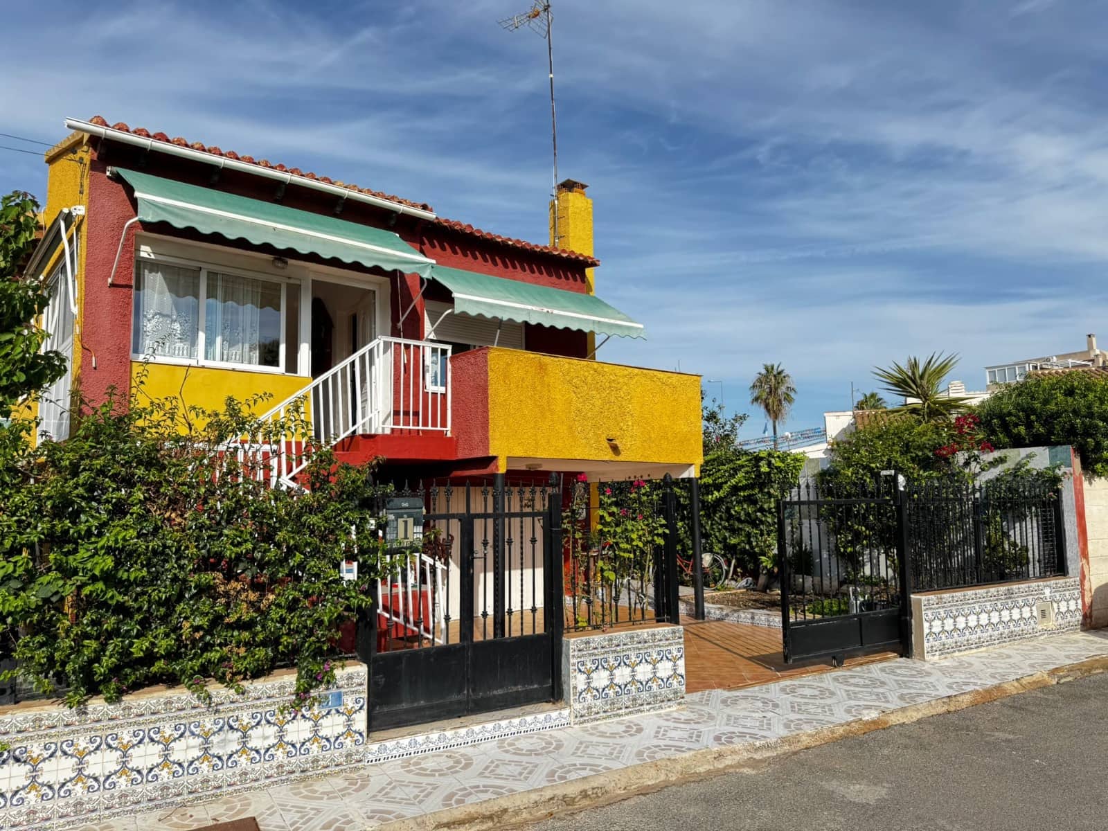 5 sypialnia Willa na sprzedaż w Punta Prima z basenem - 339 000 € (Ref: 9198869)