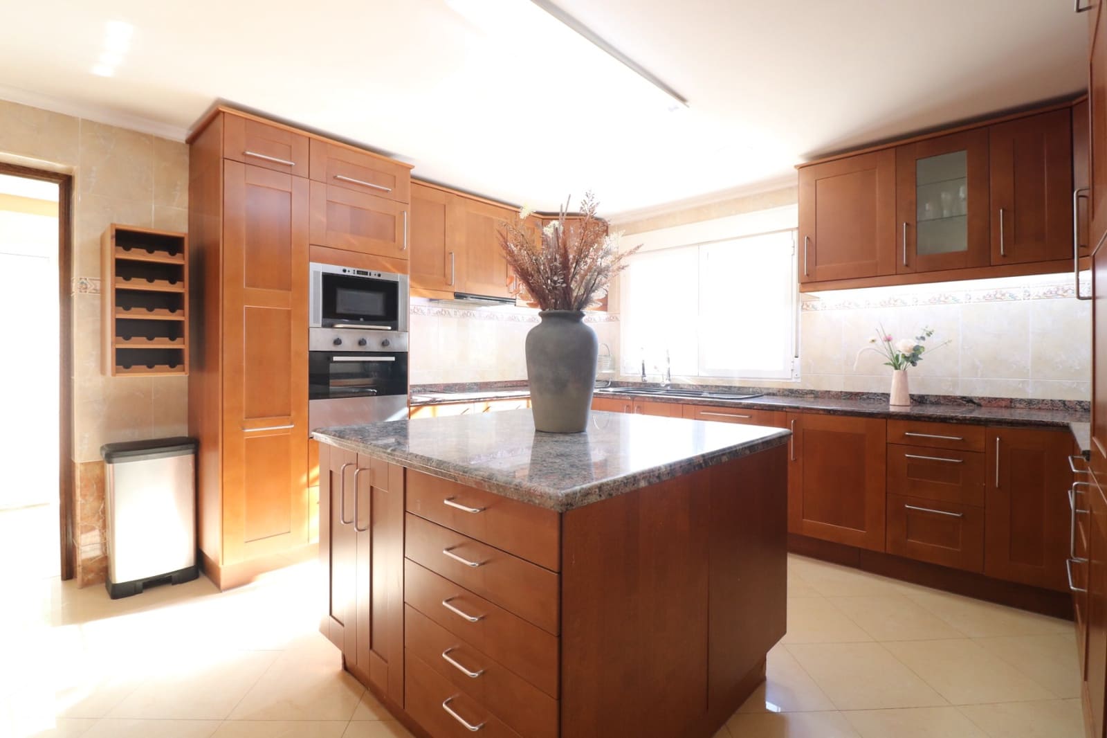 6 slaapkamer Villa te koop in La Marina met zwembad garage - € 649.000 (Ref: 9198871)