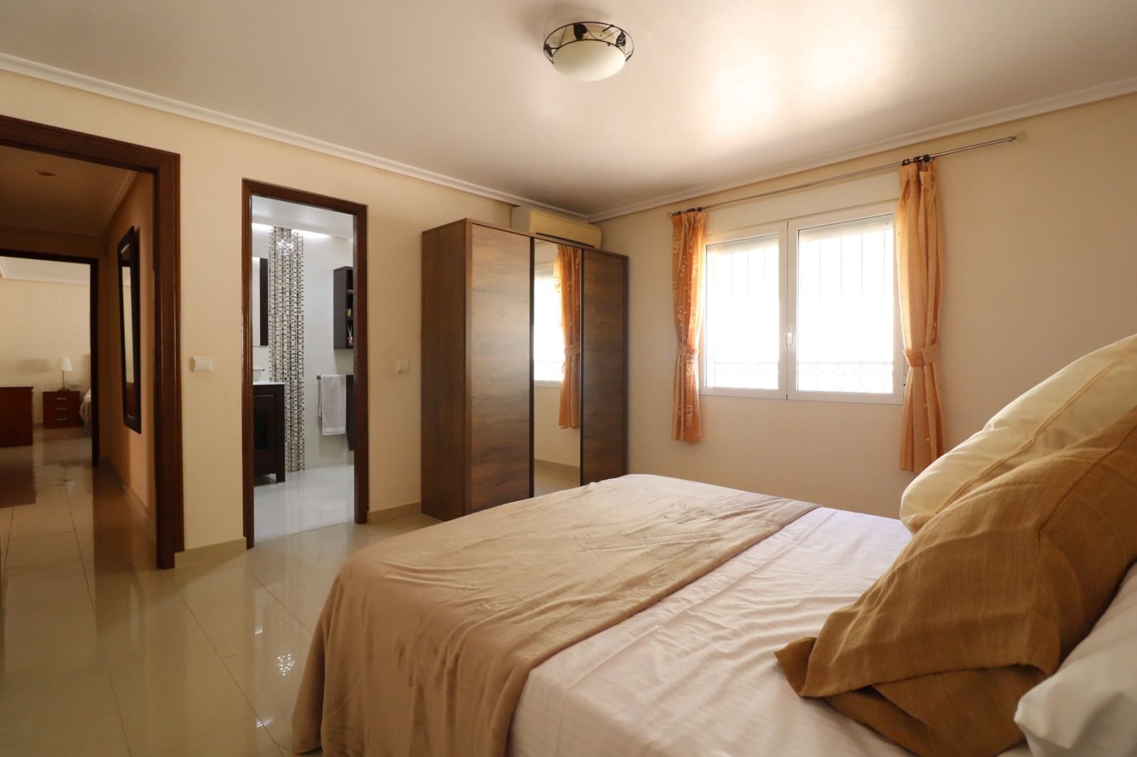 6 slaapkamer Villa te koop in La Marina met zwembad garage - € 649.000 (Ref: 9198871)