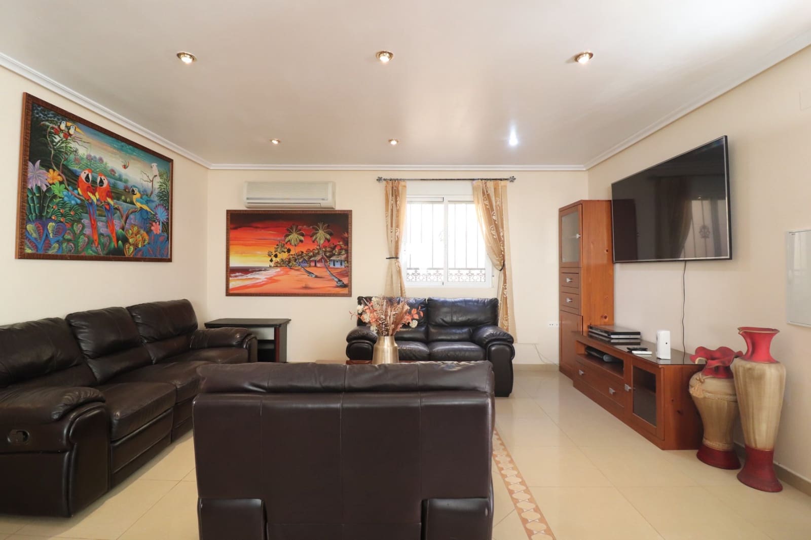 6 slaapkamer Villa te koop in La Marina met zwembad garage - € 649.000 (Ref: 9198871)