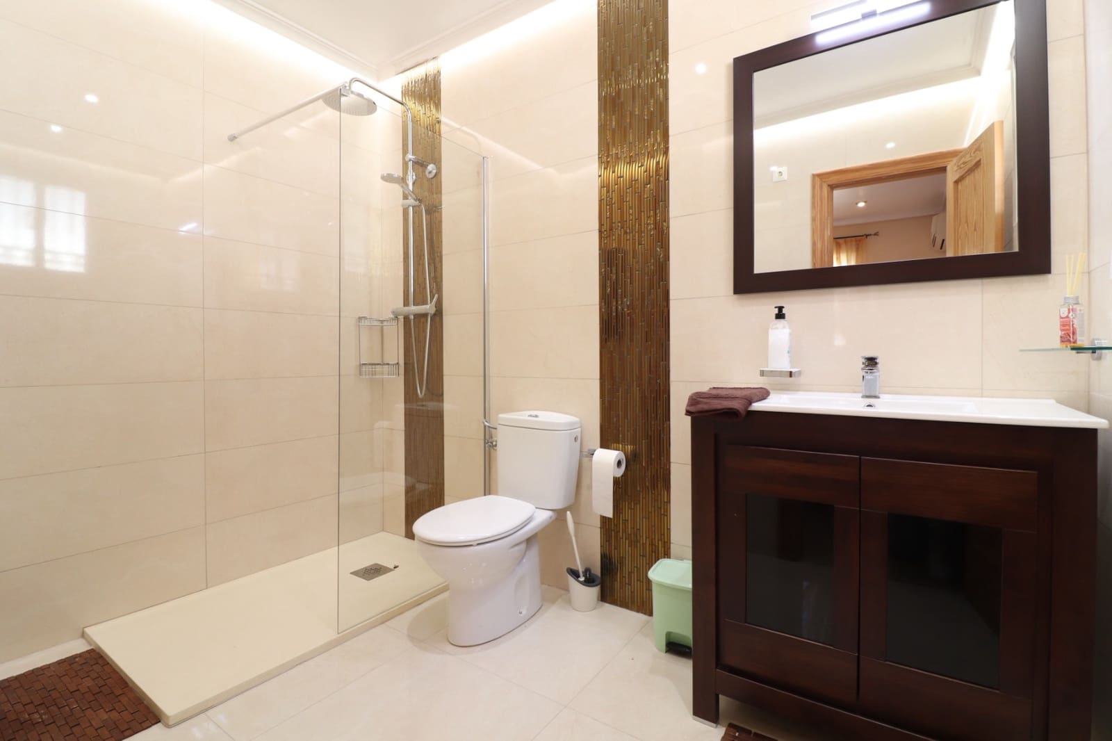 6 slaapkamer Villa te koop in La Marina met zwembad garage - € 649.000 (Ref: 9198871)